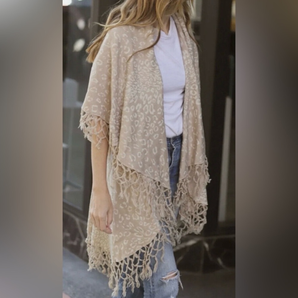 Sold
Fringed Cardigan - Picture 1 of 8